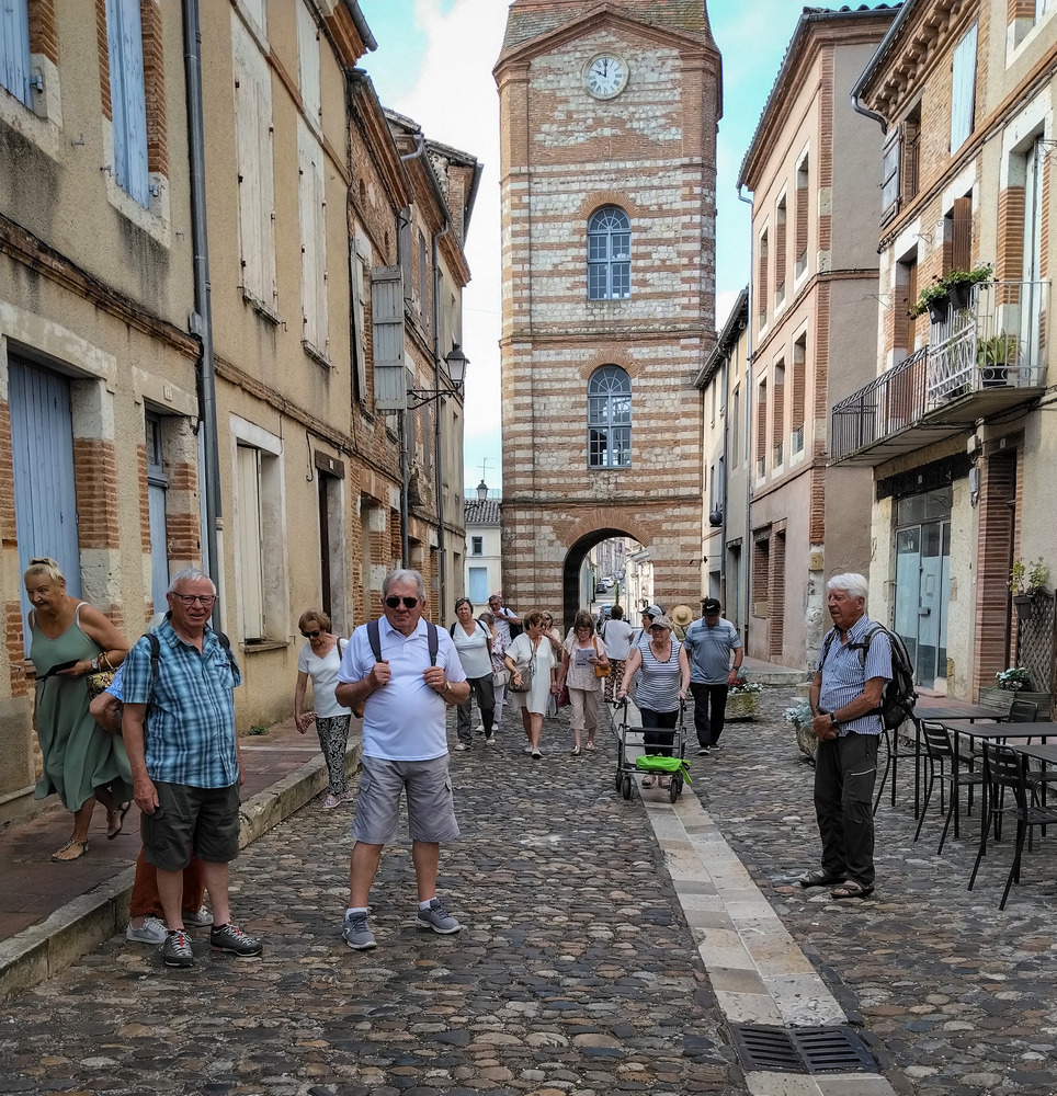 groupe entree Avillar porte 1
